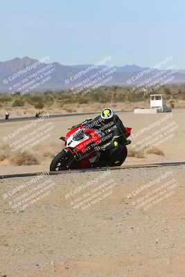 media/Dec-10-2023-SoCal Trackdays (Sun) [[0ce70f5433]]/Turn 9 Inside Set 1 (1115am)/